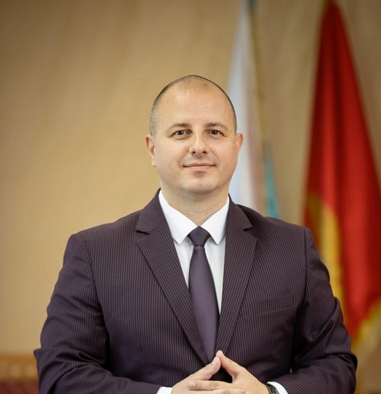Milović: Pokrenuta spirala potpunog uništenja crnogorske ekonomije