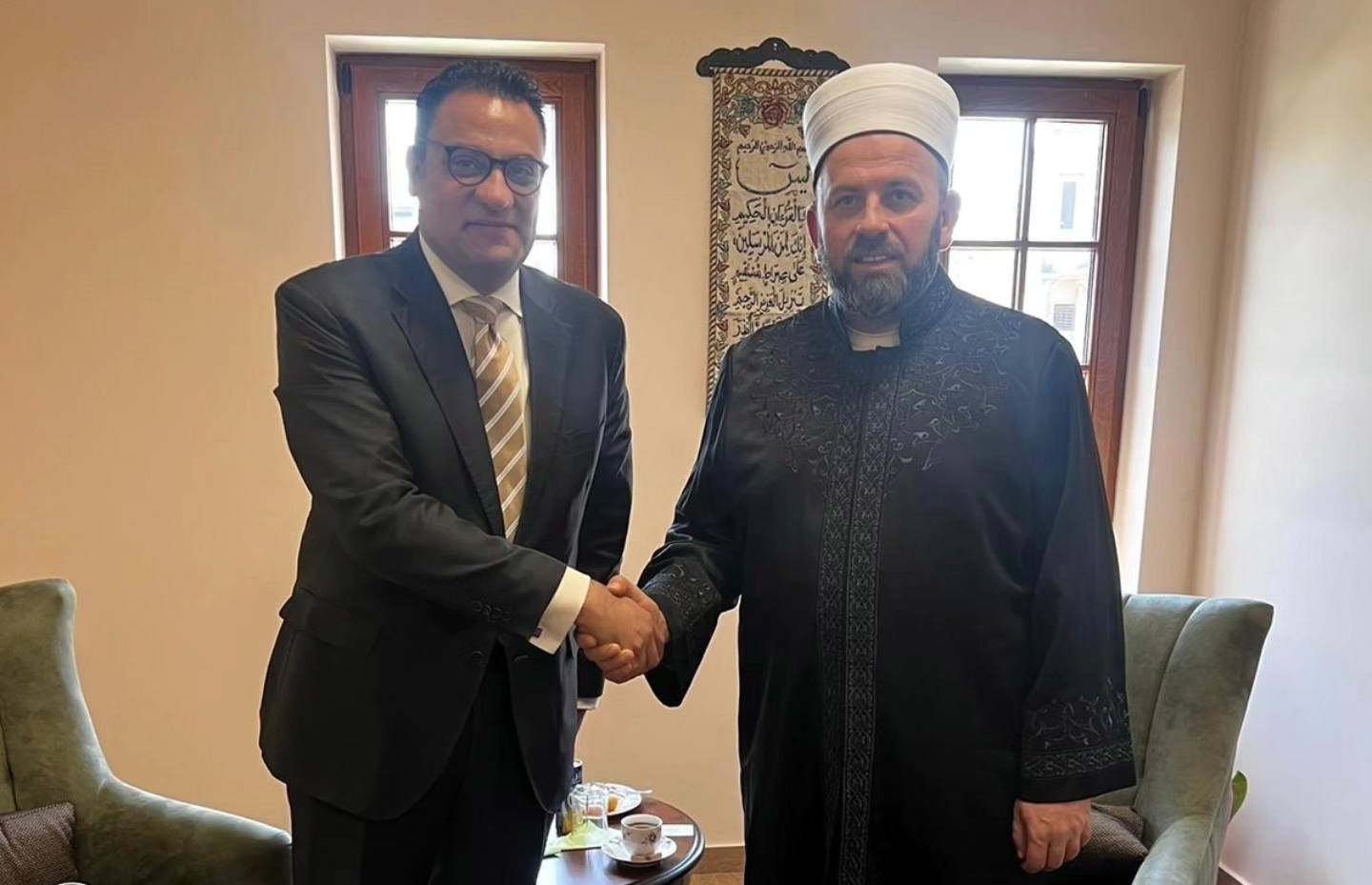 Reis Islamske zajednice u Crnoj Gori Rifat ef. Fejzić sa saradnicima ugostio je danas nerezedentnog ambasadora Egipta Nj. E. Mahmuda Afifija