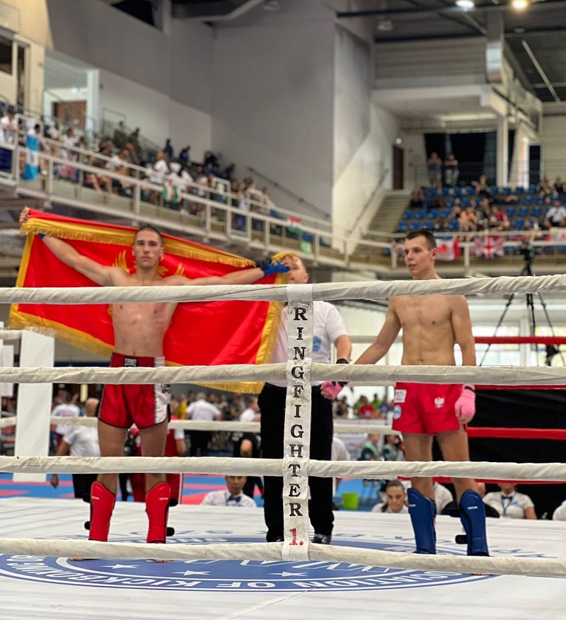 Ishak Agović član “Warriorsa” boksuje sjutra protiv borca iz Turske za medalju