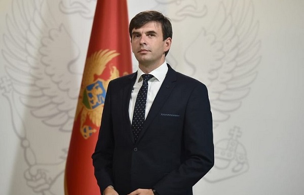 Azemović čestitao Dan opštine Rožaje