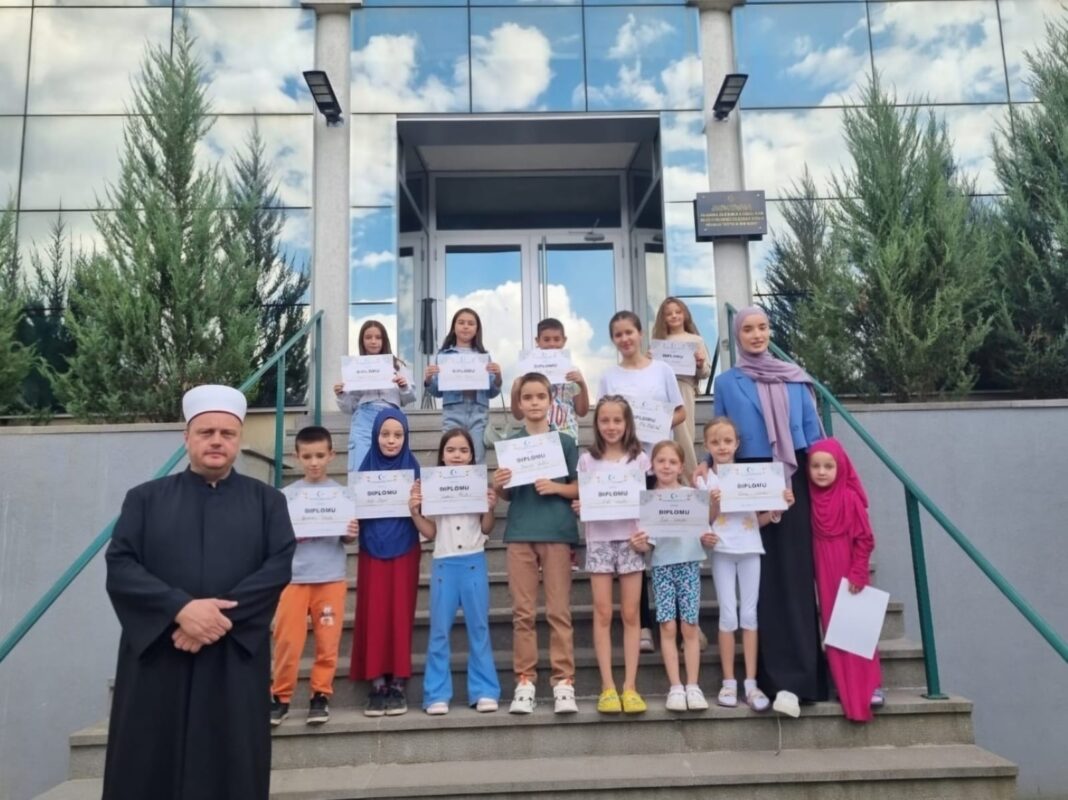 Završen kurs Škole Islama u džamiji na Bandžovom Brdu