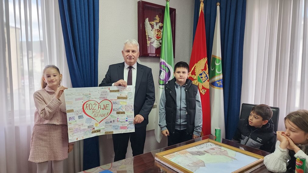 Učenici Osnovne škole “25. maj” u posjeti kod predsjednika Opštine 1 461797070 18281463640209455 1378847988430363981 n Radio televizija Rožaje