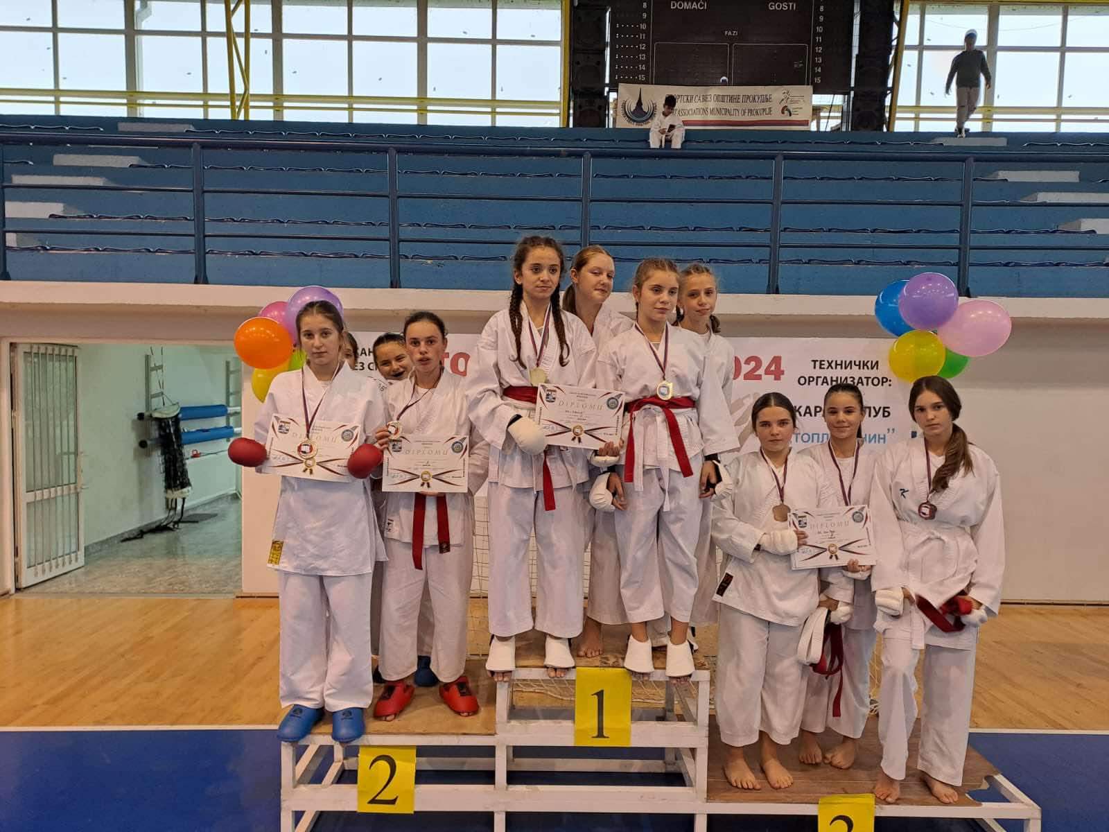 18 medalja za karate klub “Rožaje” u Prokuplju