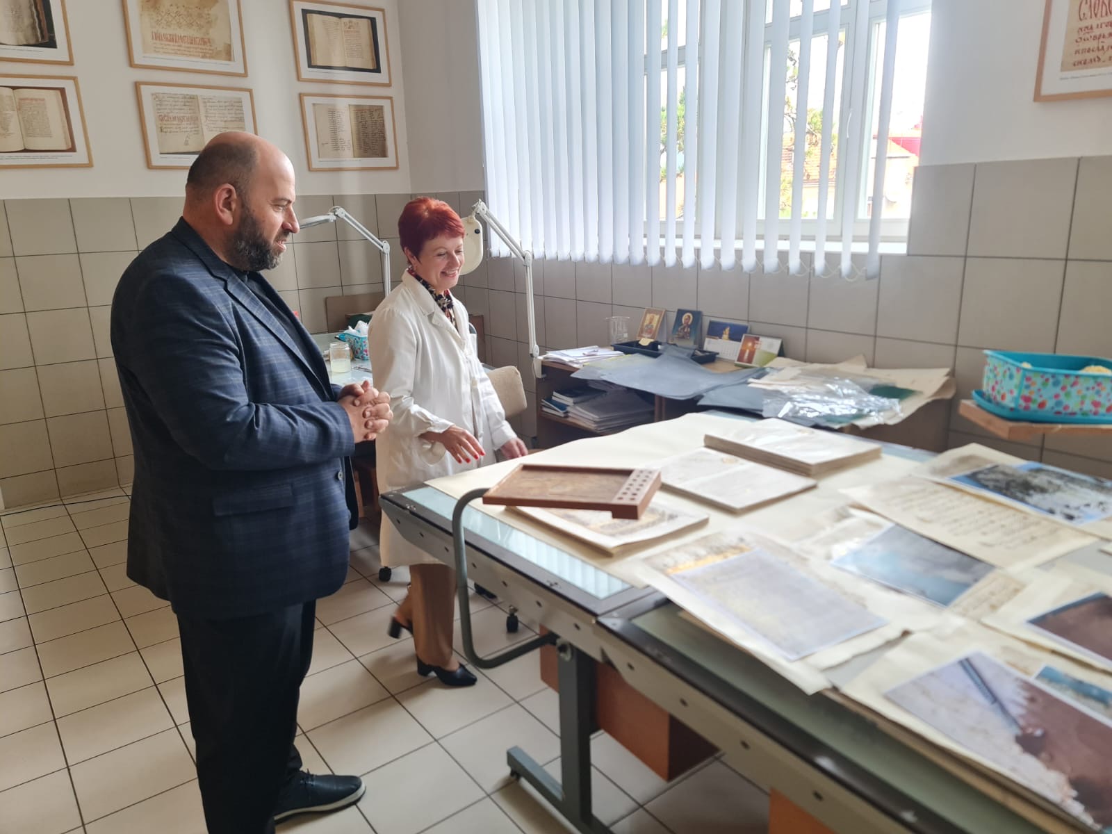 Reis Fejzić posjetio Centar za konzervaciju i arheologiju: Radovi na konzervaciji Kur’ana iz Husein-pašine džamije u završnoj fazi