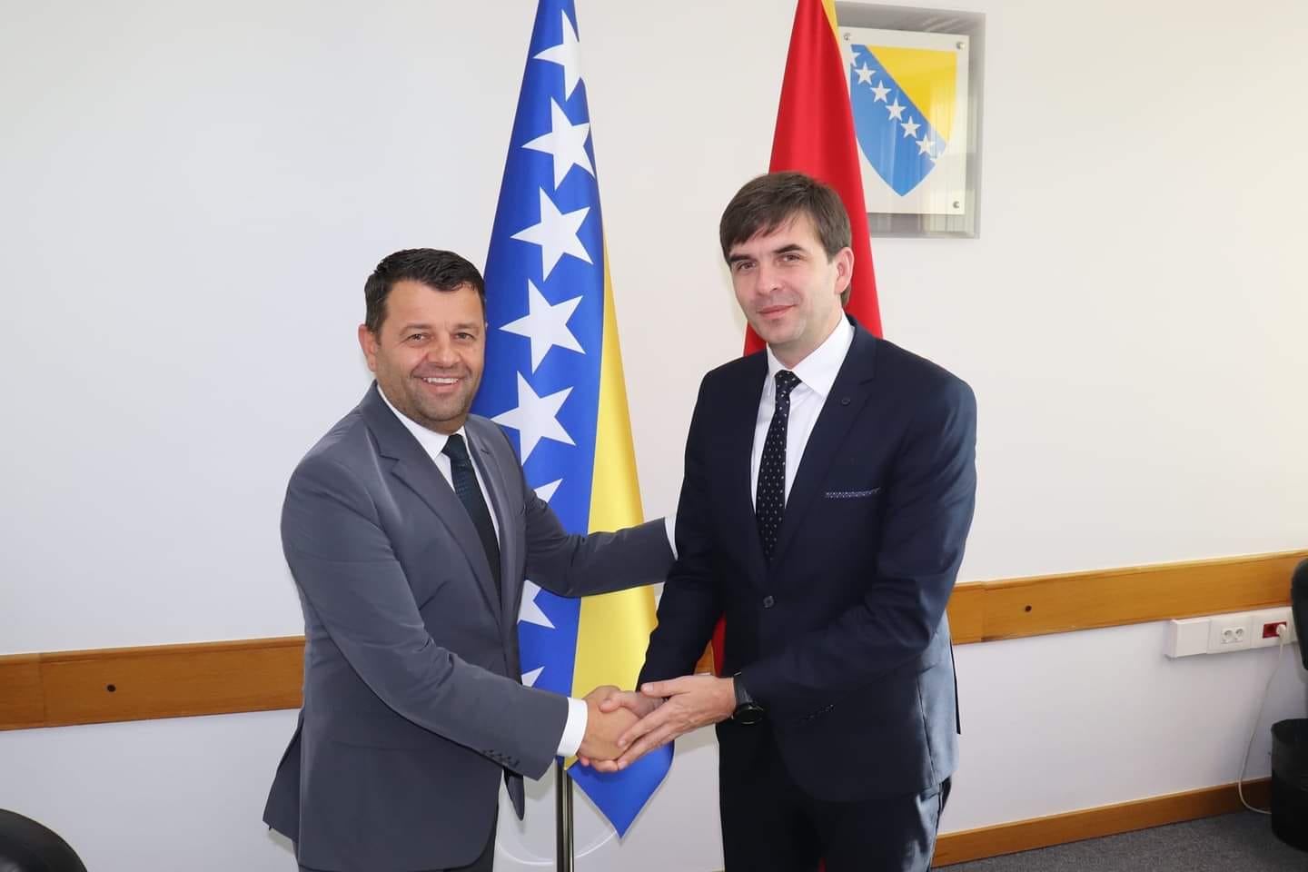 Azemović u posjeti BiH, razgovarao sa ministrom Hurtićem
