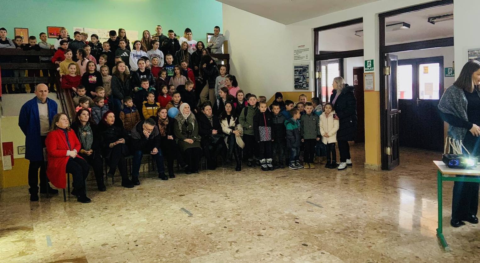 OŠ “Donja Lovnica” uspješno realizovala radionicu pod nazivom „Neka praznik bude svima“