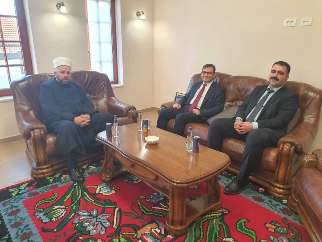 Delegacija Instituta Yunus Emre sastala se sa Reisom Islamske zajednice u Crnoj Gori
