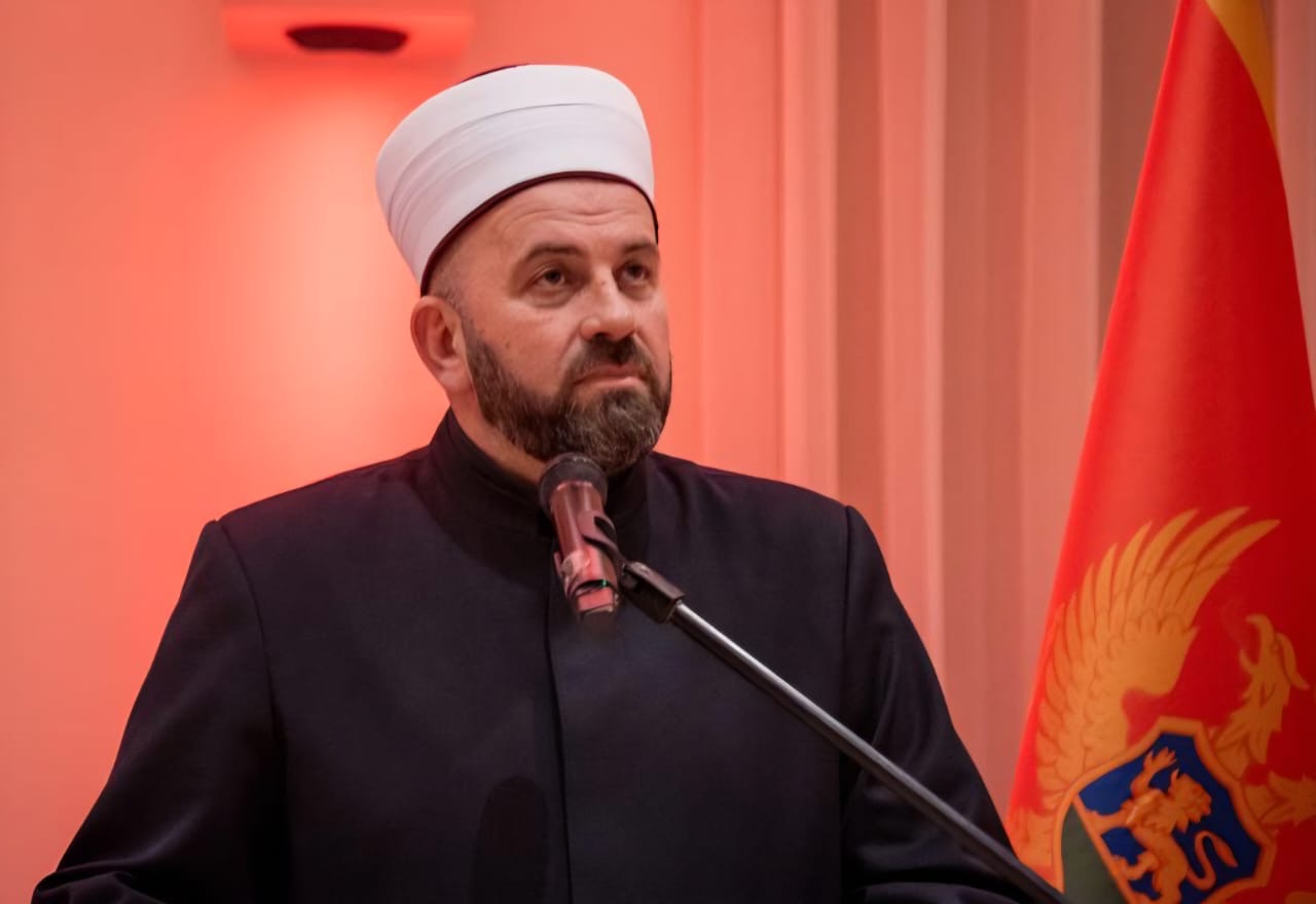 Reis Rifat ef. Fejzić čestitao Dan nezavisnosti Crne Gore