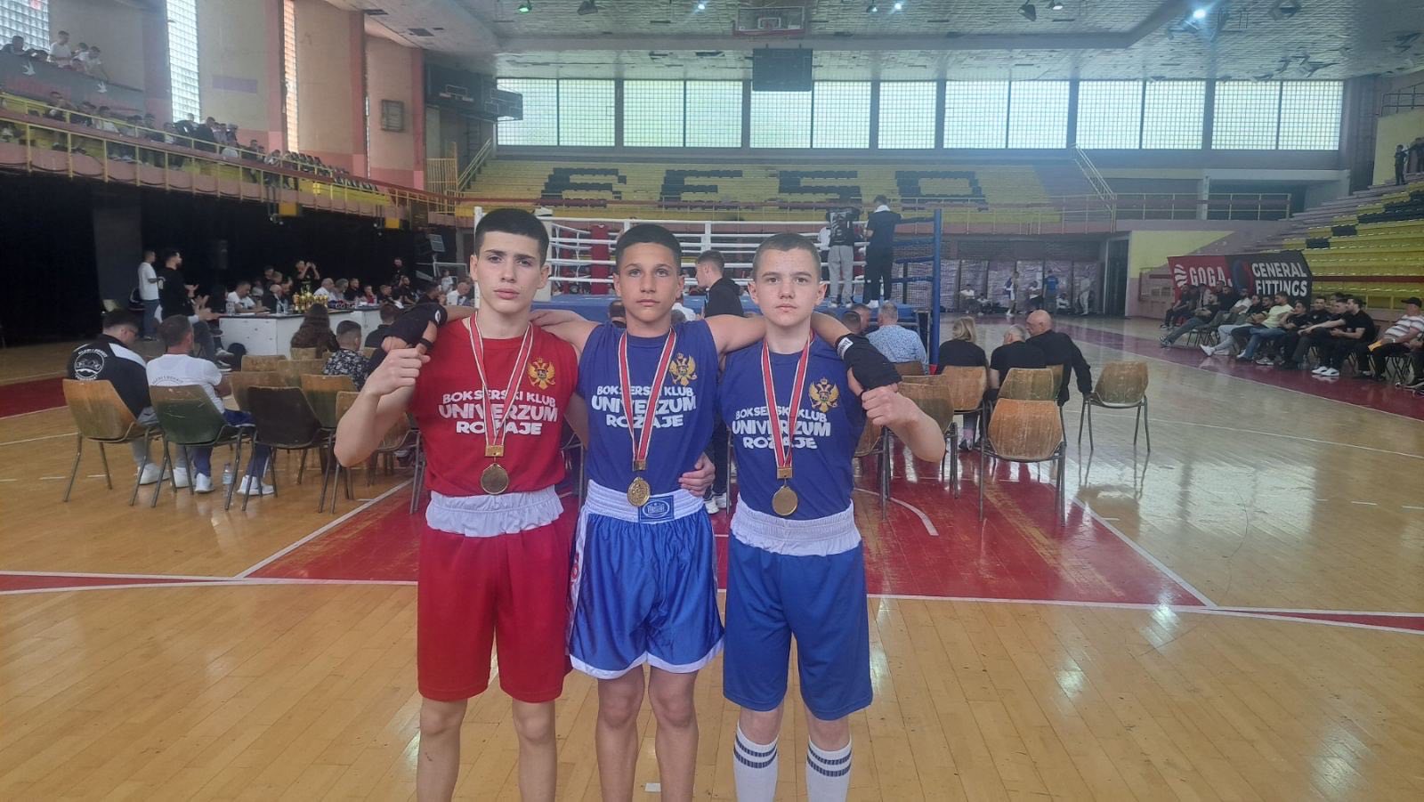 Boks klub “Univerzum” zablistao zlatnim sjajem na turniru u Peći