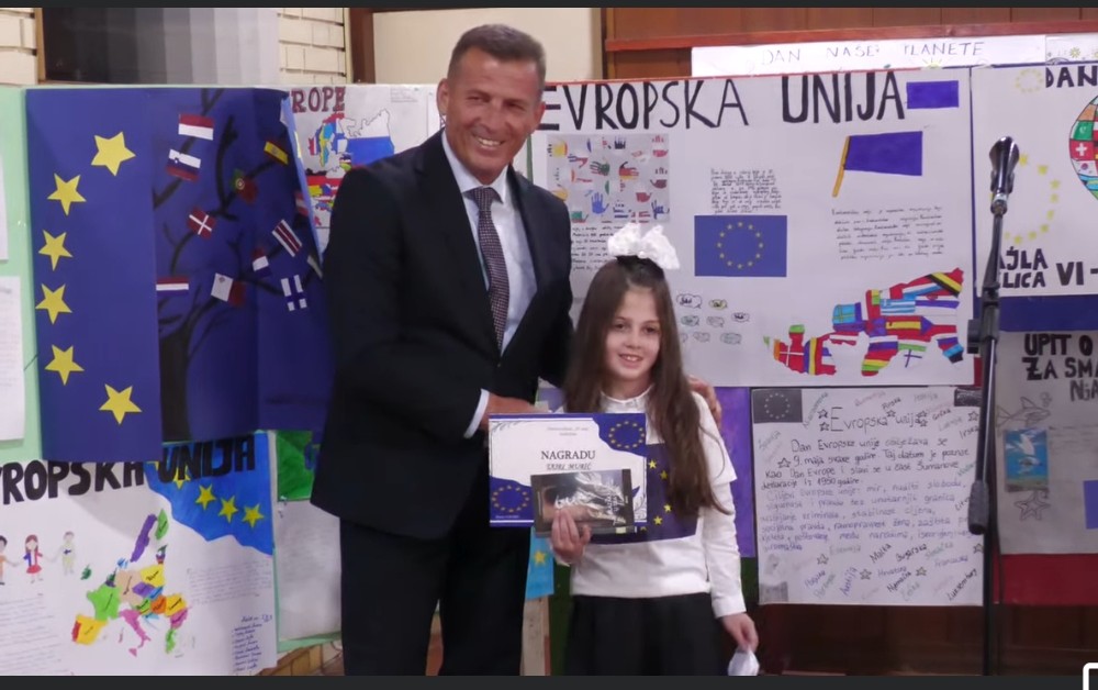 U OŠ „25. maj“ , održana svečana manifestacija povodom Dana evrope