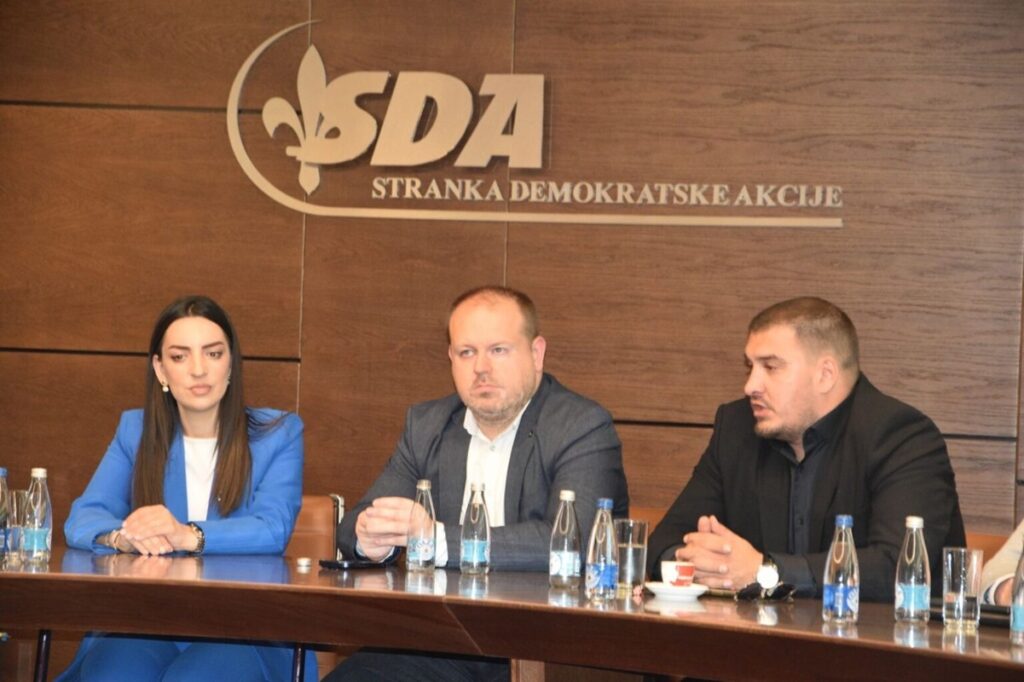 Udružena omladinska snaga: Delegacija Foruma mladih Bošnjačke stranke u posjeti Asocijaciji mladih SDA BiH 1 viber image 2025 05 23 16 45 21 126 1536x1023 1 Radio televizija Rožaje