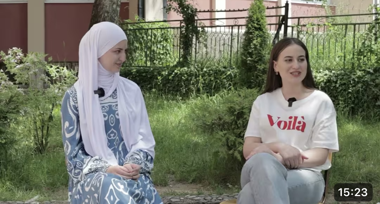 Hana i Berina prvonagrađene na međunarodnom literarnom takmičenju u Beogradu