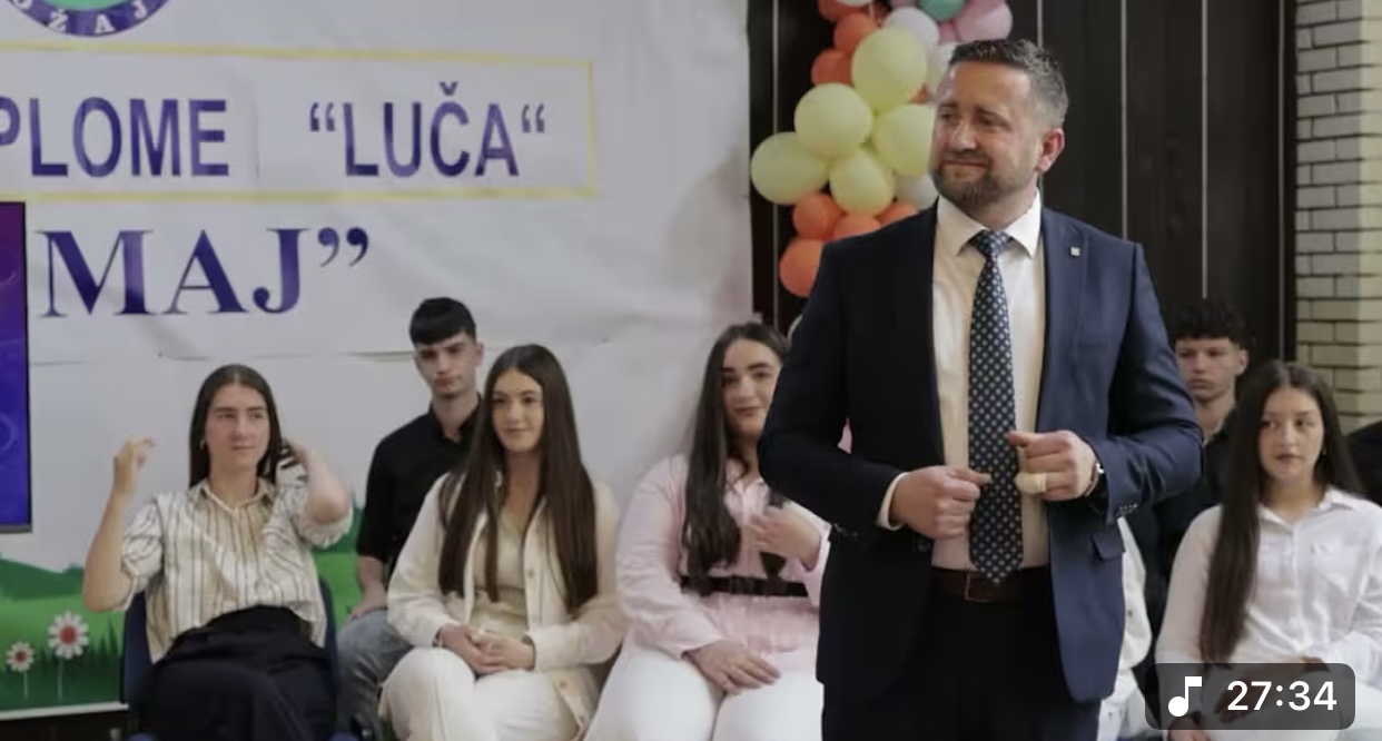 U OŠ „25. maj“ najboljim učenicima uručene diplome „Luča“, đak generacije Rijalda Muković