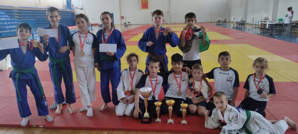 "Plav Open" džudistima Rožaja donio – 4 pehara i 21 medalju! 1 IMG 5626 Radio televizija Rožaje