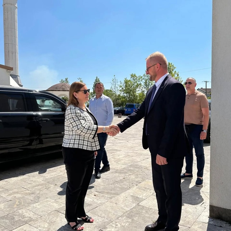 Direktor medrese “Mehmed Fatih” ugostio Američku ambasadorku Džudi Rajzing Rajnke
