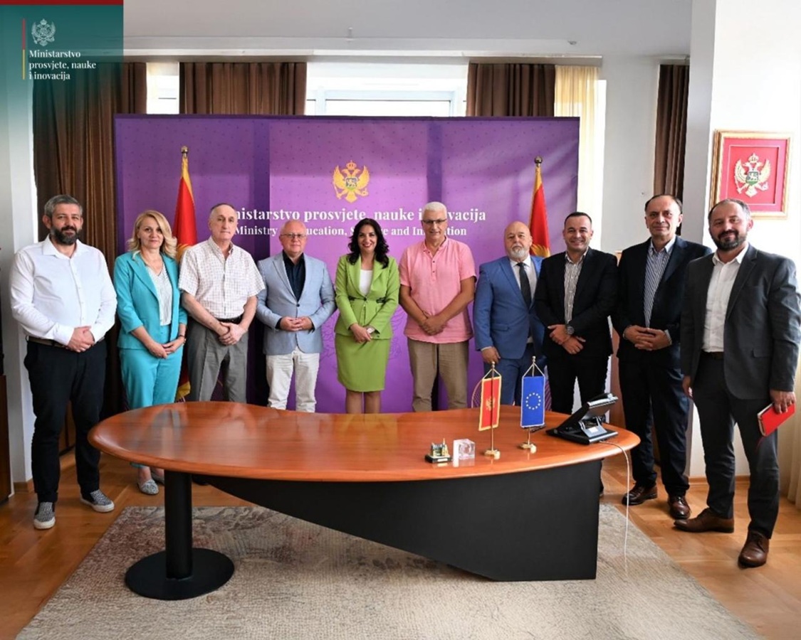 Predsjednici vijeća manjinskih naroda na sastanku sa Ministarkom prosvjete
