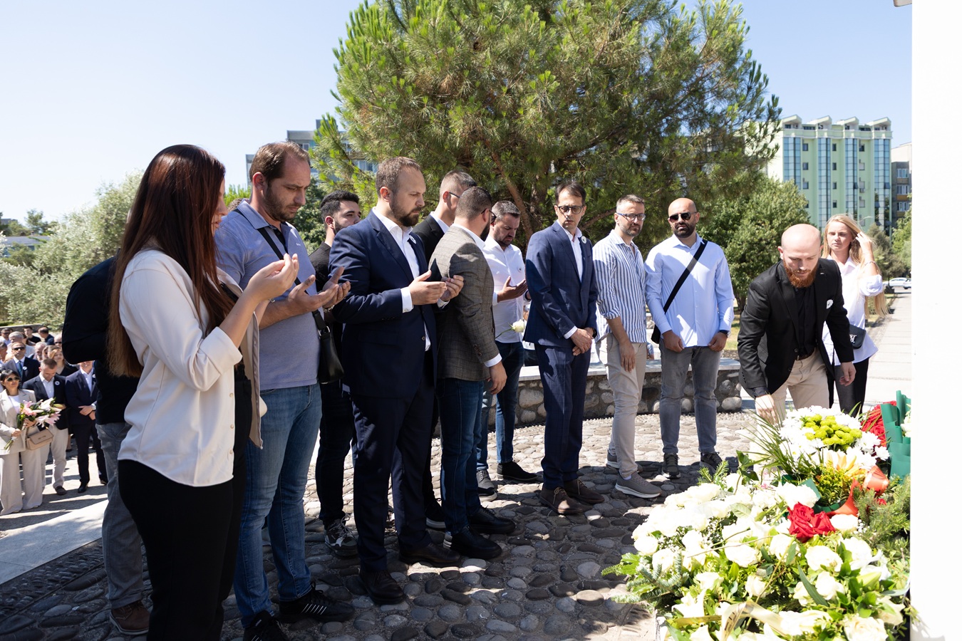 Delagacija BDP-a odala počast žrtvama genocida u Srebrenici