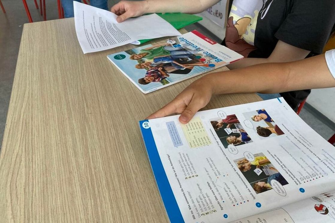 Besplatni udžbenici za osnovce stižu od 11. avgusta, distribucija kroz tri ciklusa
