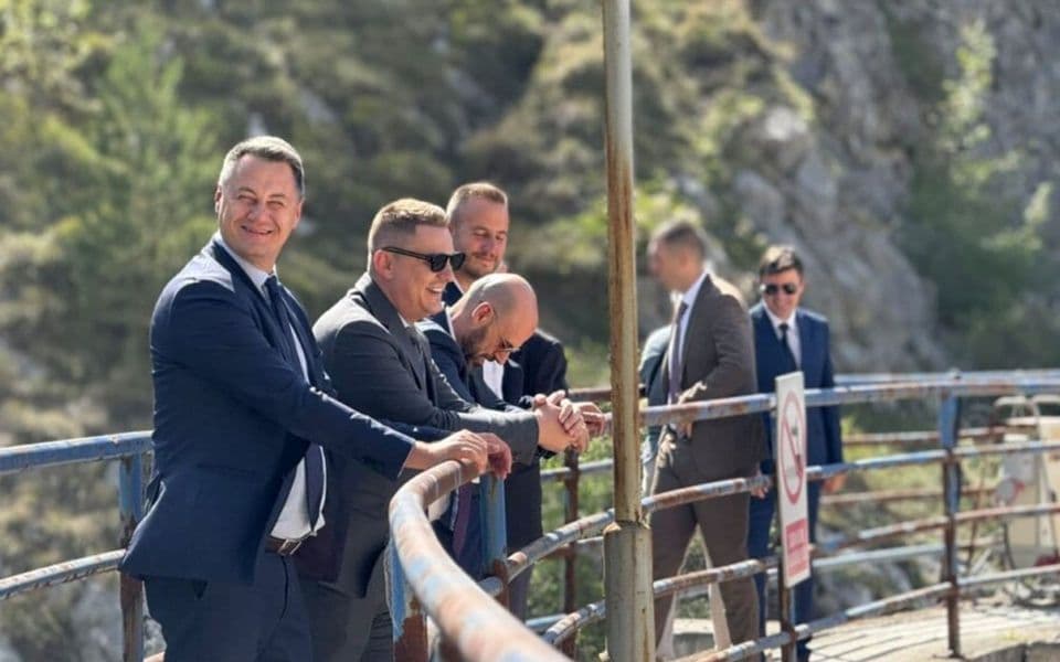 Šahmanović: Ekološka rekonstrukcija TE, toplifikacija grada i izmještanje Ćehotine prioritet Vlade