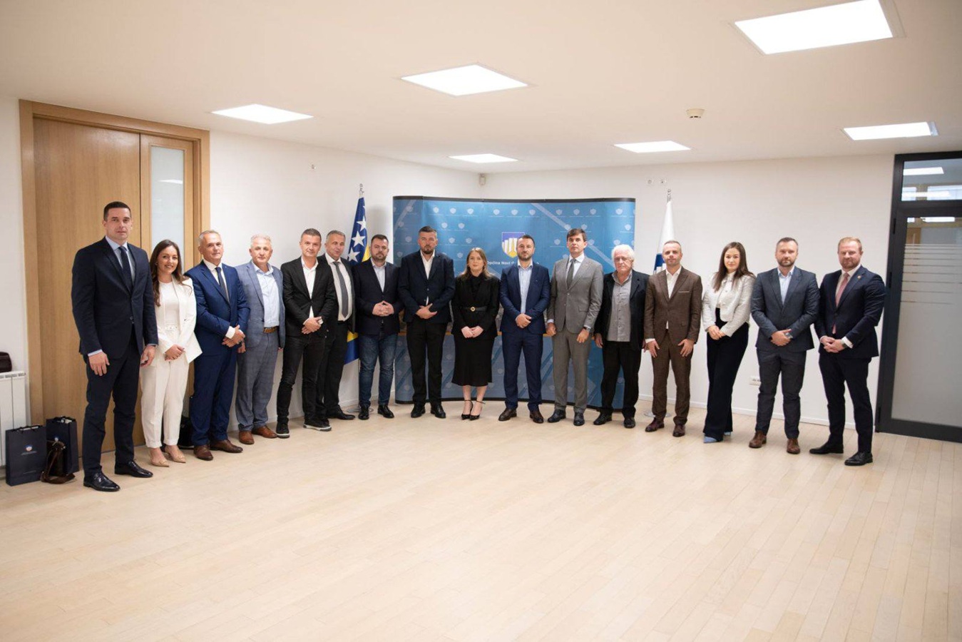 Ministar Azemović sa načelnicima sarajevskih opština: U Sarajevu dogovoreni novi modeli saradnje sa dijasporom i lokalnim zajednicama