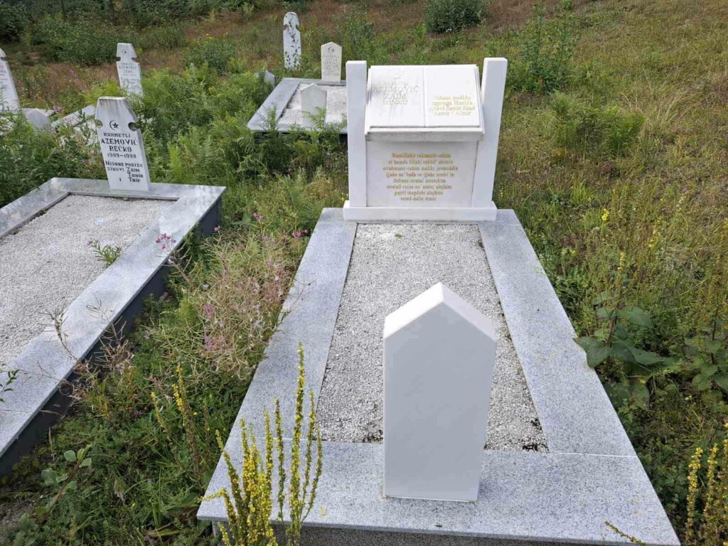 Mezar Zaima Azemovica Radio televizija Rožaje