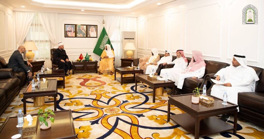 Reis u posjeti Ministarstvu za vjerska pitanja Saudijske Arabije 1 565689679 1117062217079941 7523491447132349228 n Radio televizija Rožaje