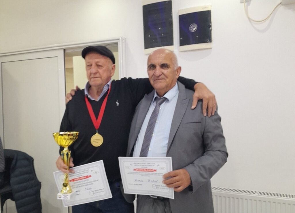 Veteran Refik Kalač dobitnik zahvalnice za doprinos razvoju sporta i zdravih stilova života 1 IMG 3686 Radio televizija Rožaje