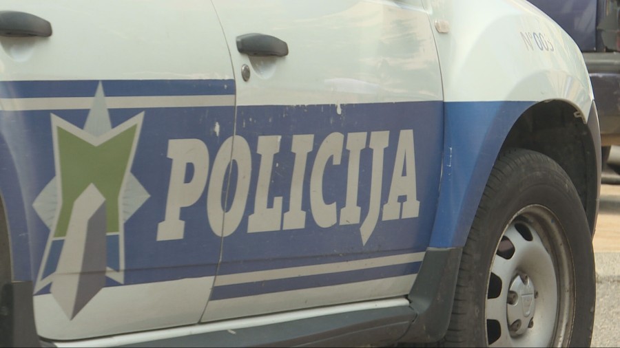 Za 24 sata 15 saobraćajnih nezgoda, lakše povrijeđene dvije osobe
