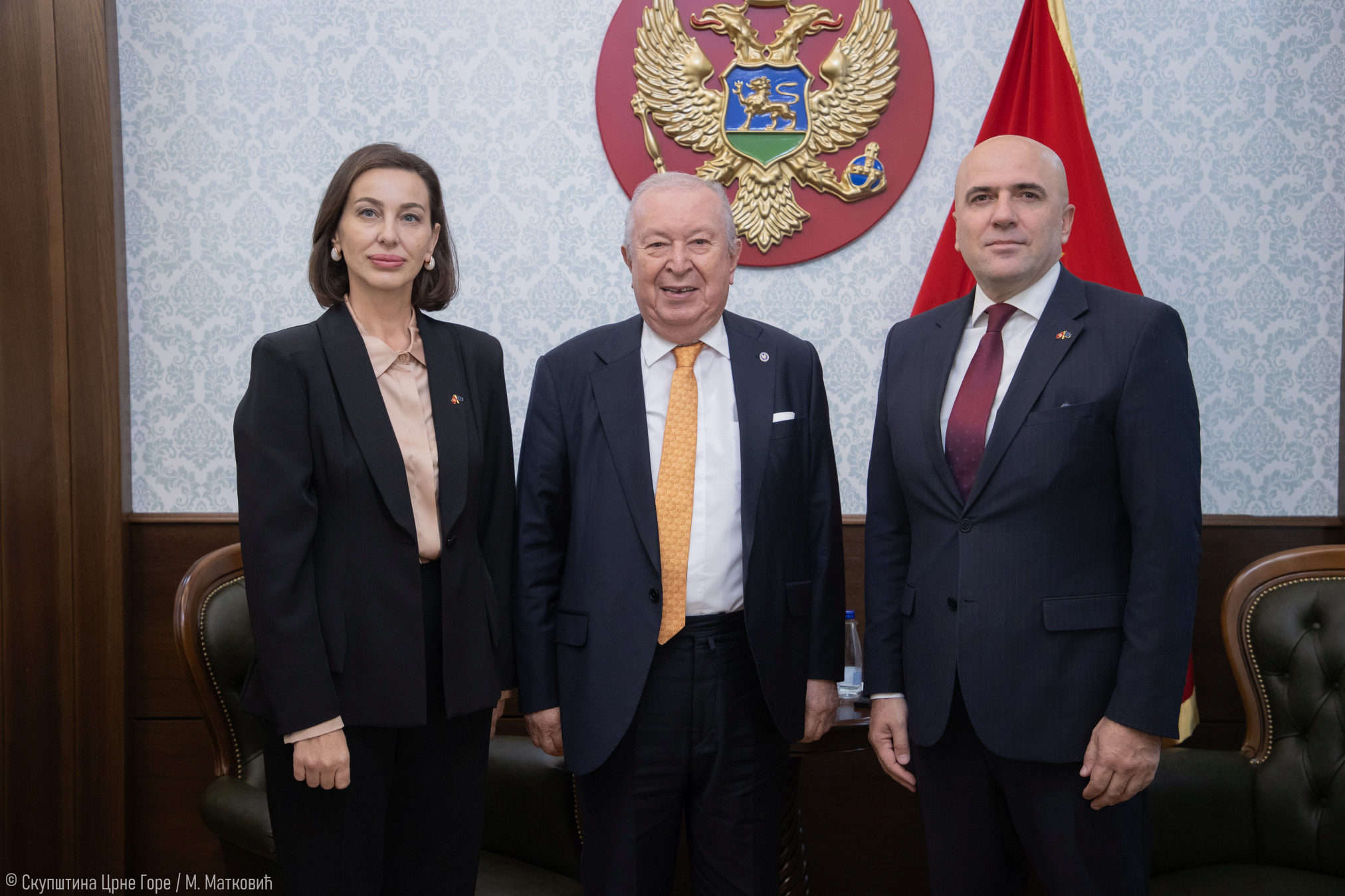 Potpredsjednik Skupštine Crne Gore Mirsad Nurković i predsjednica Parlamentarne grupe prijateljstva Crne Gore i Republike Turske Nađa Laković primili su u zvaničnu posjetu dr Akkana Suvera, počasnog generalnog konzula Crne Gore u Istanbulu