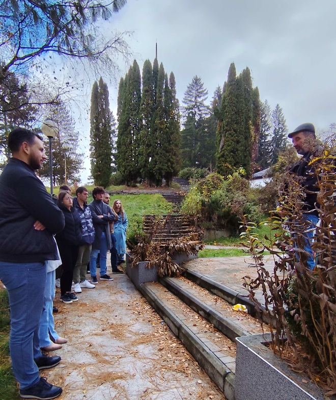 Posjeta mjestima sjećanja izgrađuje bolje razumijevanje i empatiju 1 1000016728 1 Radio televizija Rožaje
