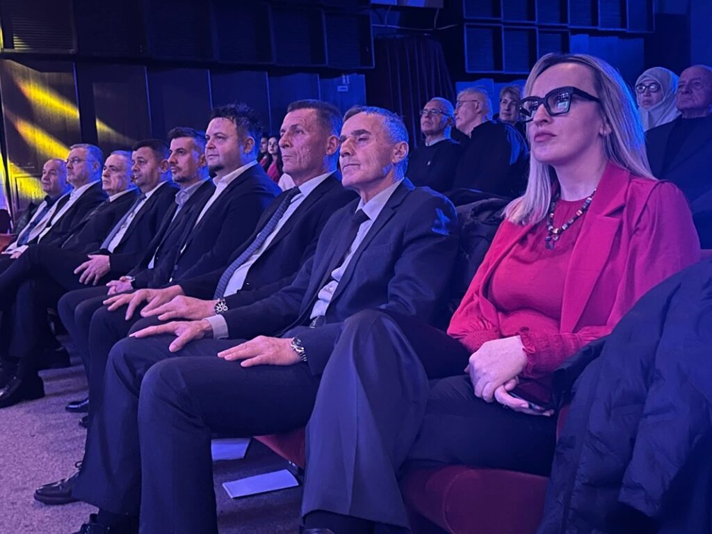 Održano “Veče rožajske kulture” u Tuzli 1 588613385 1146340884152074 4624700497244340618 n Radio televizija Rožaje