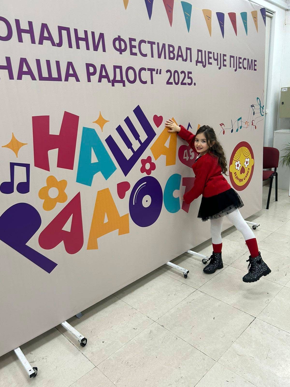 Rahma Kujević učestvovala na jubilarnom 45. po redu muzičkom festivalu za djecu “Naša radost” u Podgorici