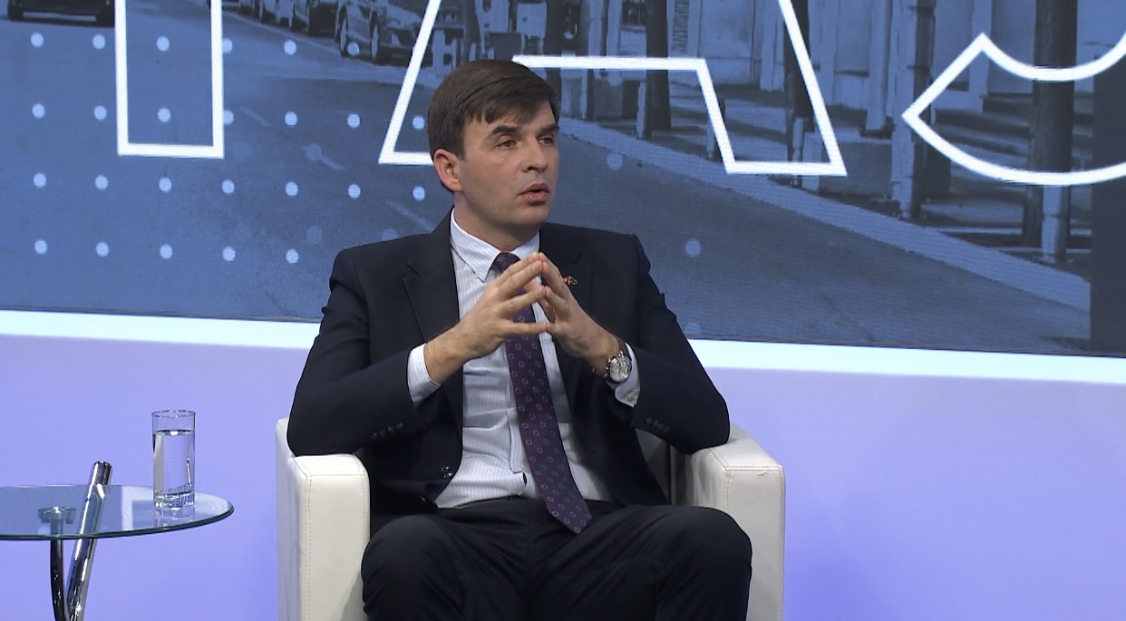 Azemović: Rok od 30 dana dovoljan da državljani Turske pokažu šta žele da rade u CG