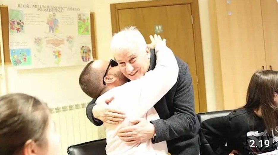 Predsjednik Opštine Rožaje uručio novčanu pomoć socijalno osjetljivim kategorijama