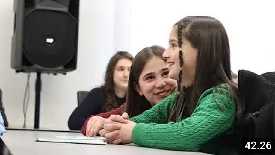 ODRŽAN UMJETNIČKO POETSKI KARAVAN U ORGANIZACIJI NARODNE BIBLIOTEKE ROŽAJE