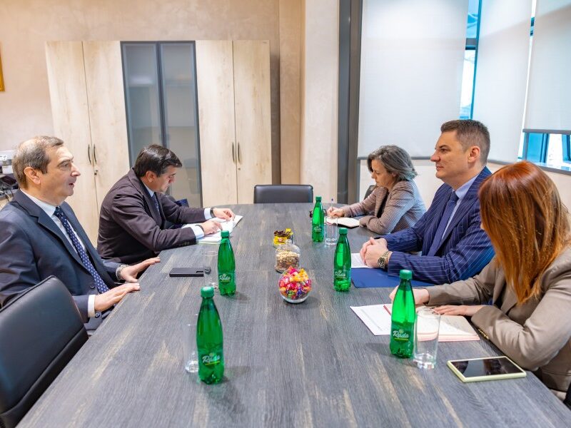 ambasador Azerbejdzana 3 600x900 Radio televizija Rožaje