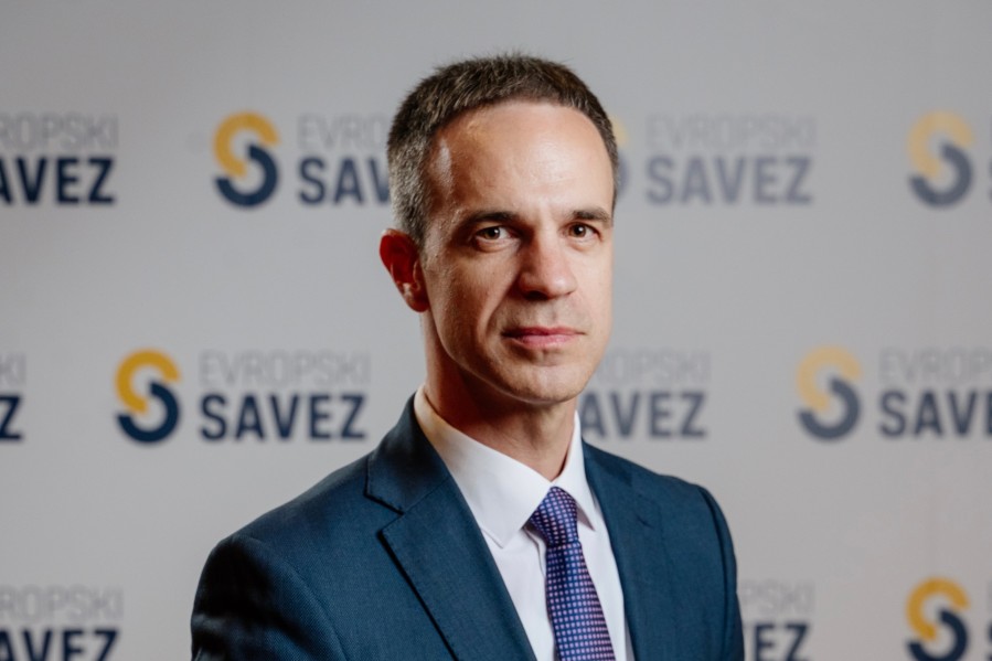 Mugoša: “Nelikvidnost privrednih subjekata jedan od najozbiljnijih izazova ekonomije”