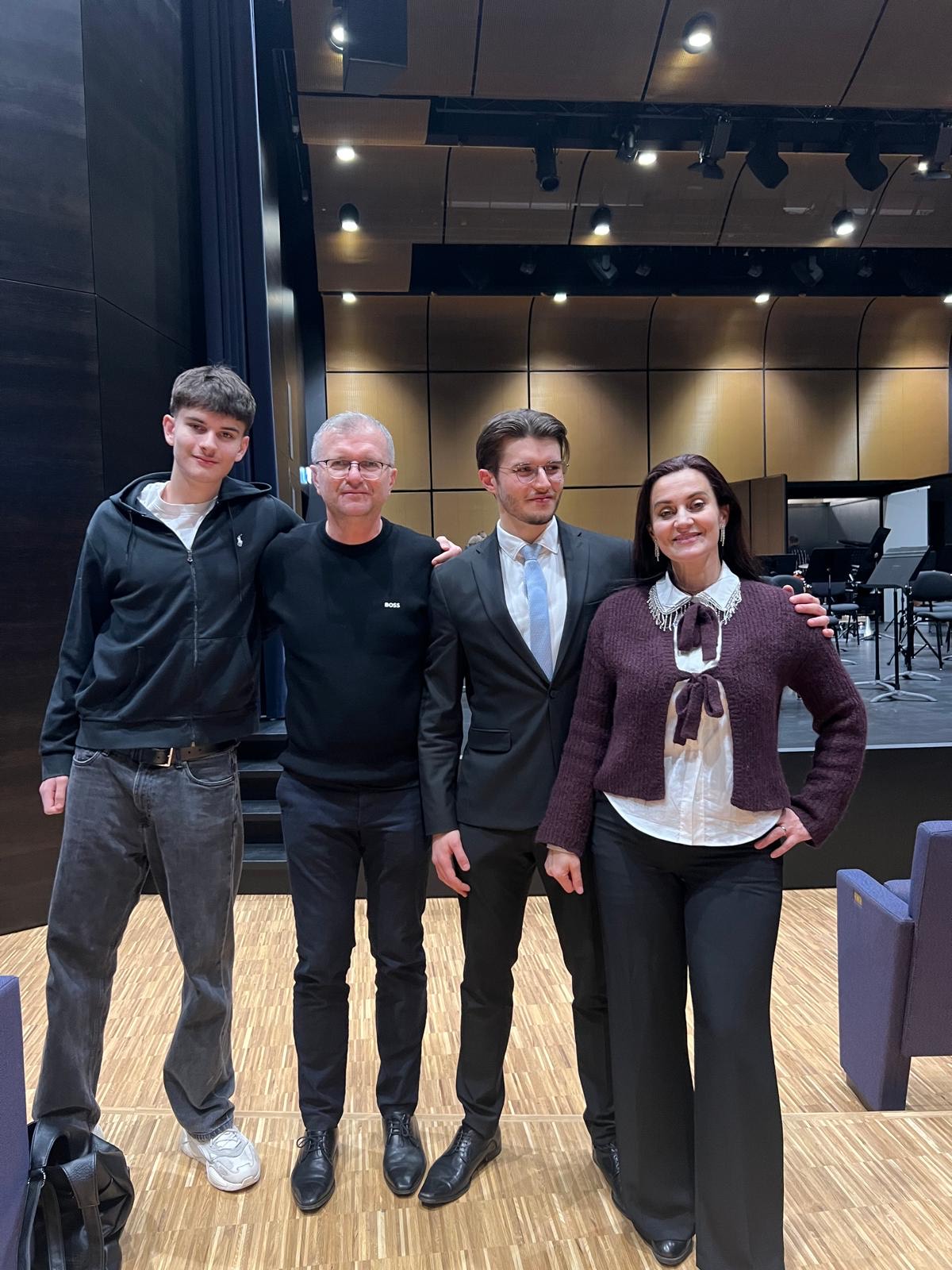 Dirigent porijeklom iz Crne Gore: Dino Ajdarpašić oduševio na gala koncertu u Luksemburgu