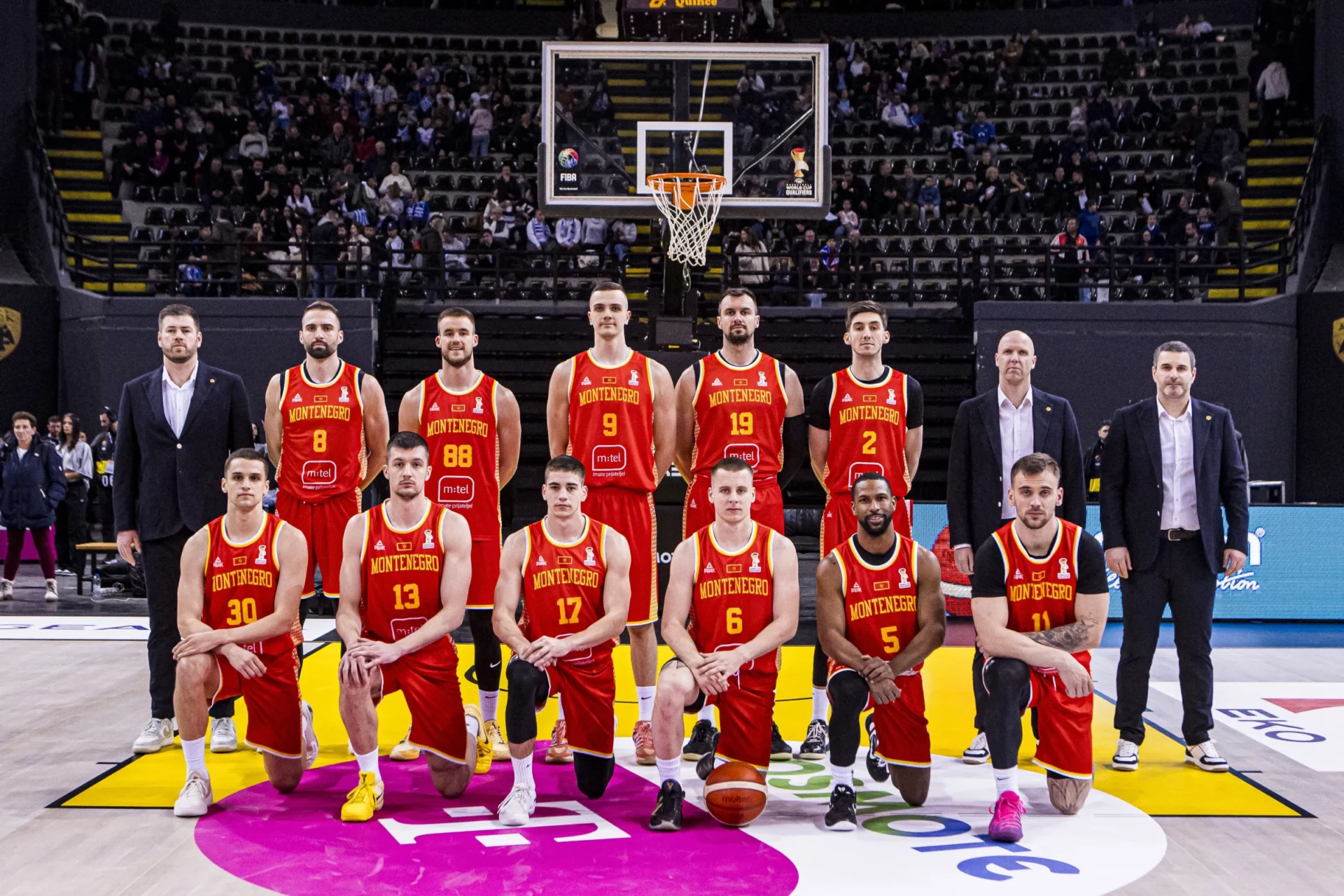 Košarkaši Crne Gore slavili u Atini