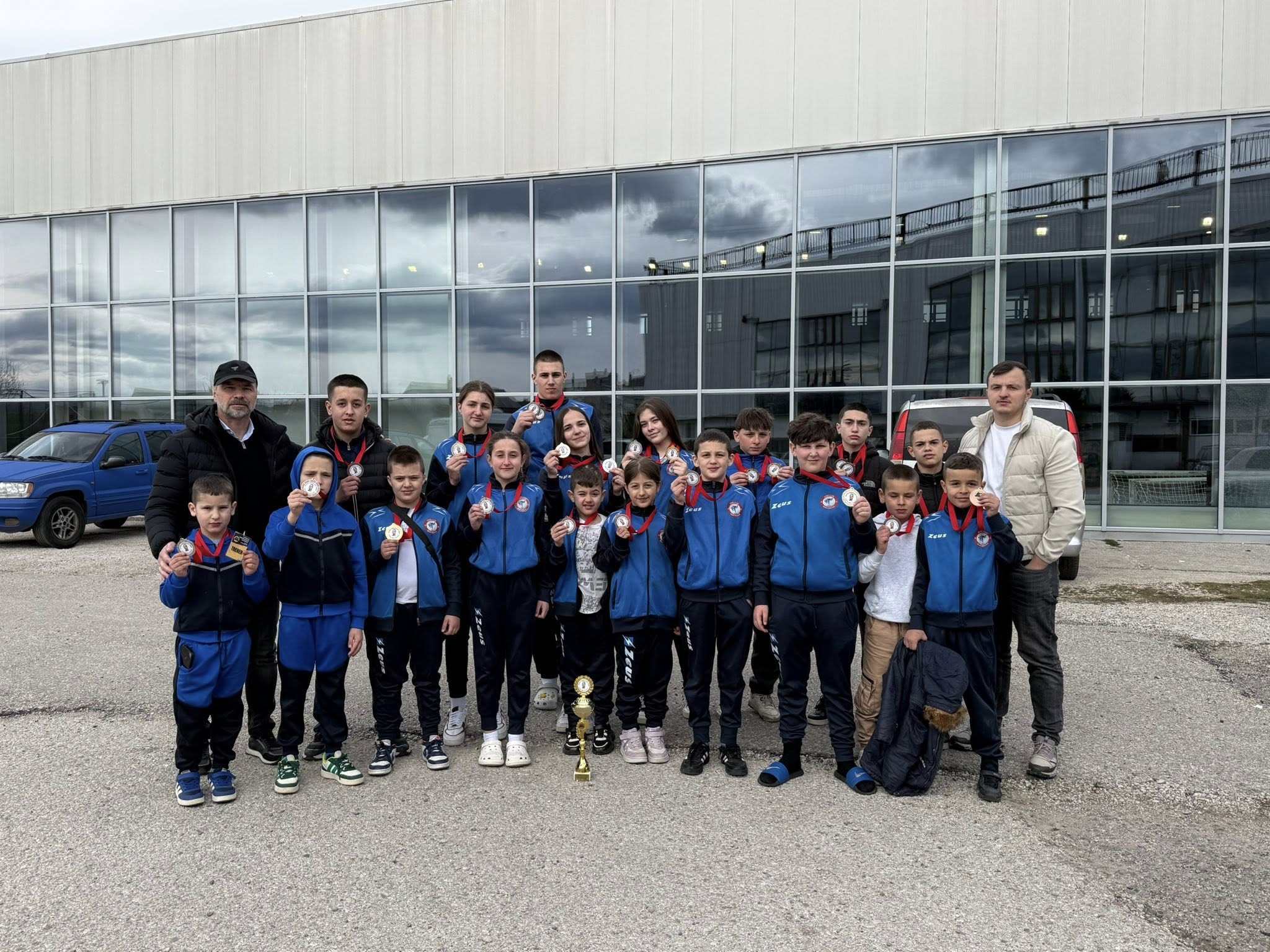 Džudo klub Ibar nastupio je na međunarodnom turniru “Memorijal Luka Kovačević” u Nikšiću sa 24 takmičara i ostvario izuzetan rezultat