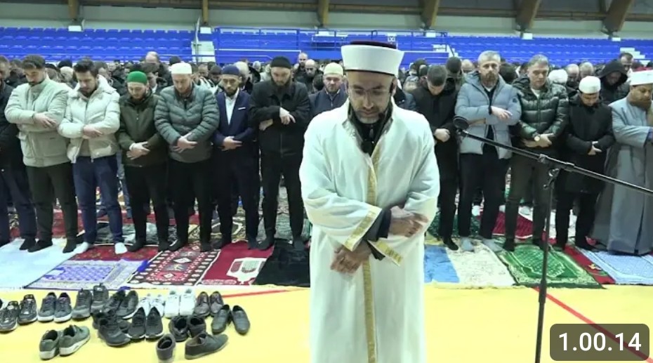 Noćni zajednički namaz povodom 27. noći Ramazana