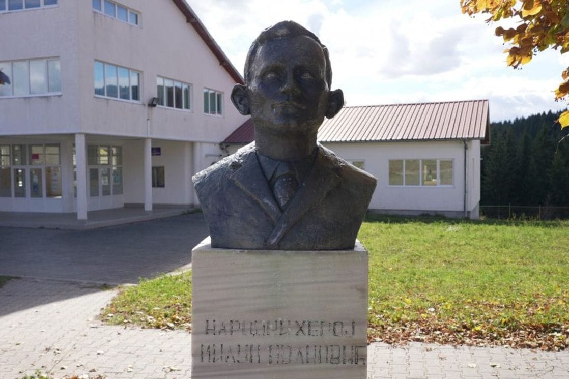 Bratstvo Redžovića: Ako se bista ne nađe, platićemo izgradnju nove