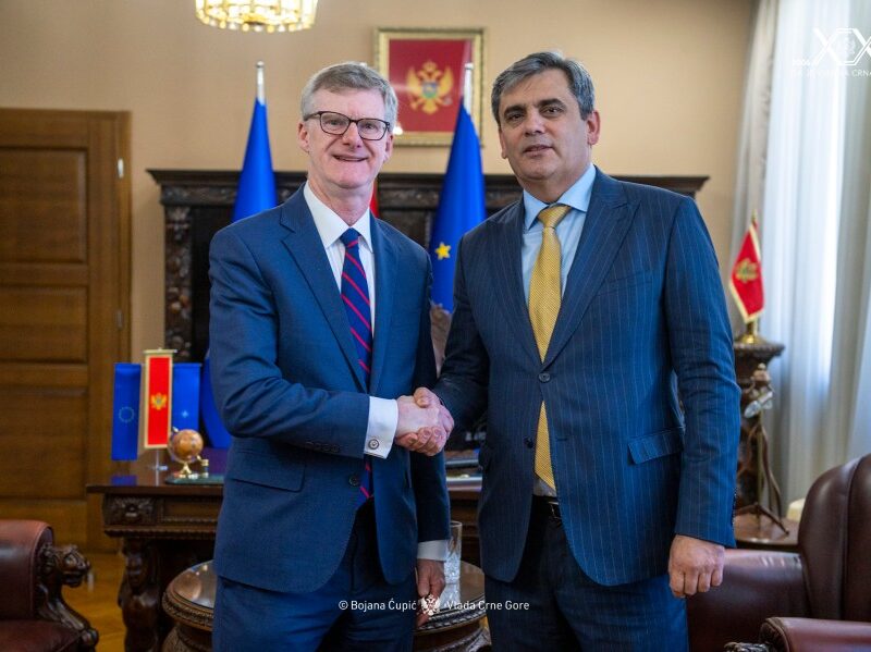 D75030FD BC1D 4A1E 8BE3 22E71B84AD6A L0 001 27 04 2026 12 14 10 599x900 Radio televizija Rožaje