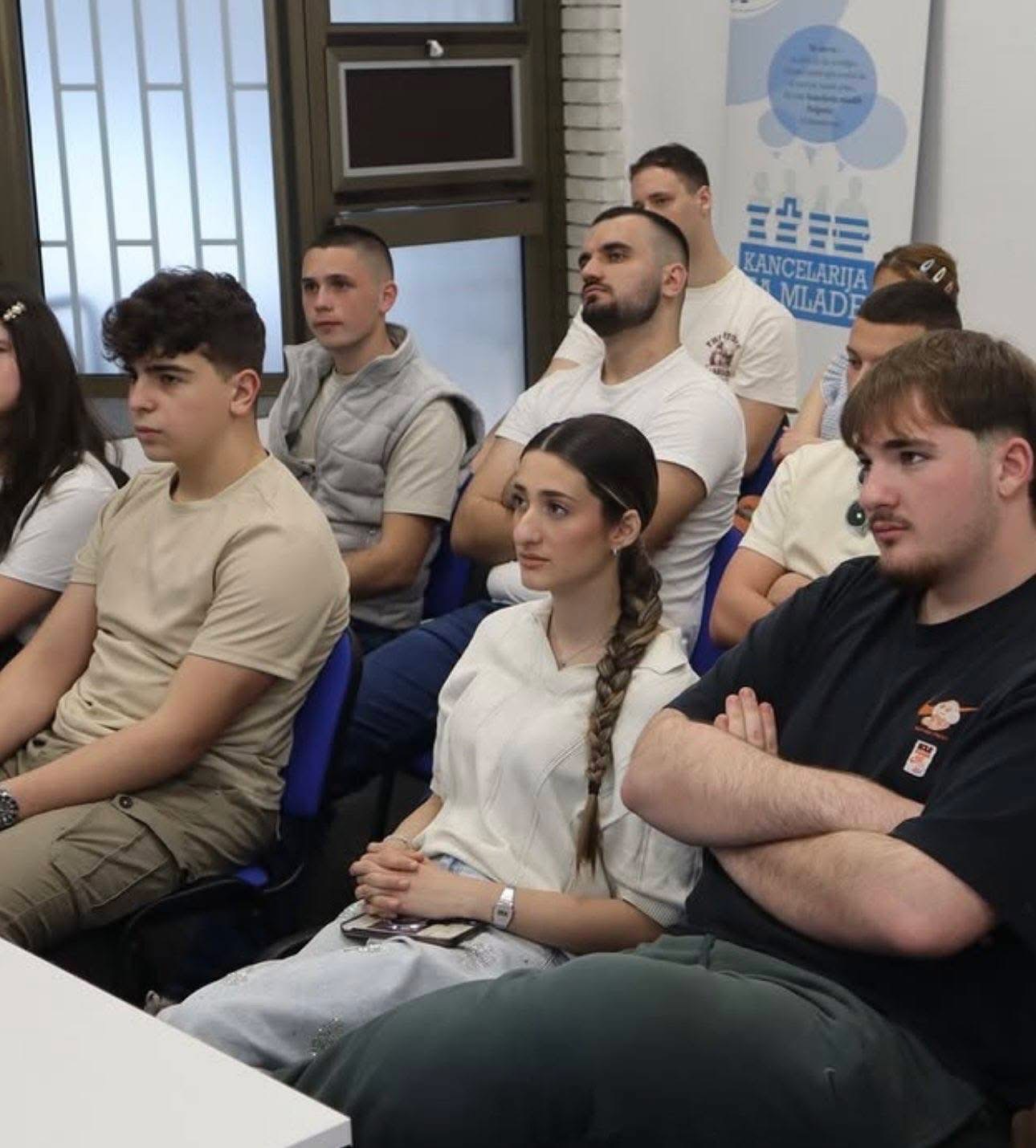 Učenici Srednje stručne škole na edukaciji mladih aktivista u Podgorici