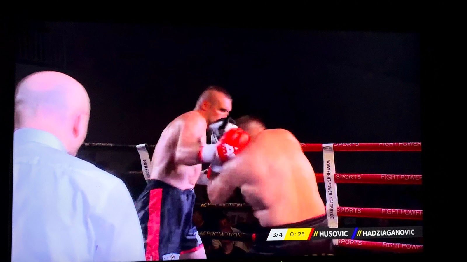 Kenan Husović osvojio prestižni pojas u Minhenu nakon četiri sjajne runde!