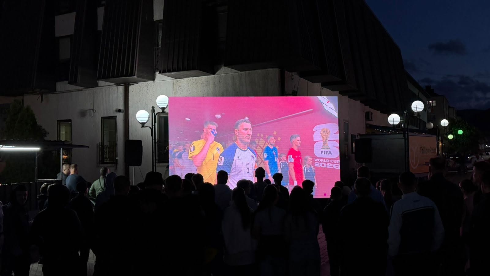Sjajna atmosfera na Gradskom trgu u Rožajama-BiH remizirala s Kanadom na otvaranju Svjetskog prvenstva