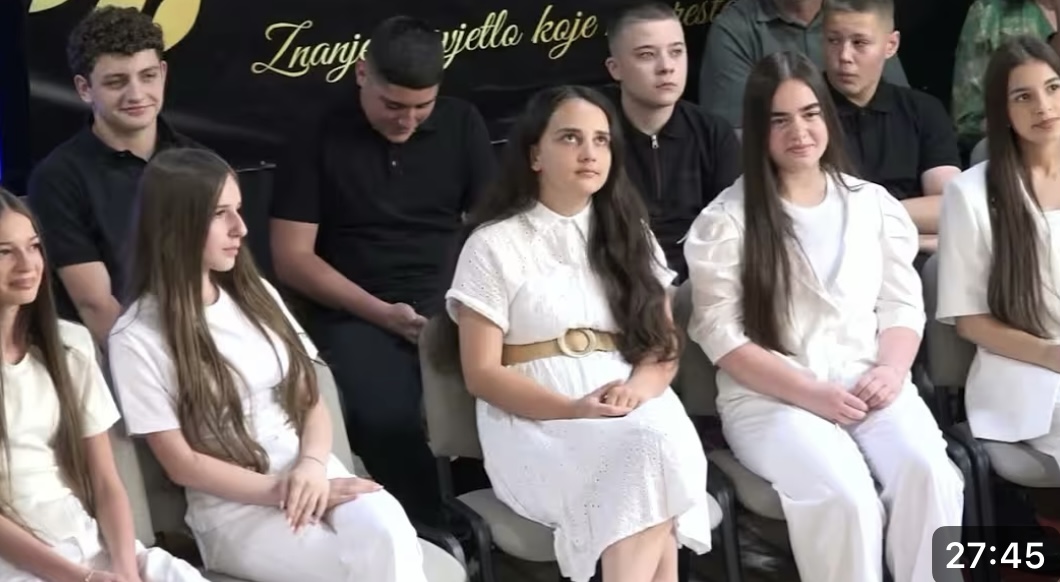 U OŠ “25. MAJ” DODIJELJENE DIPLOME “LUČA”