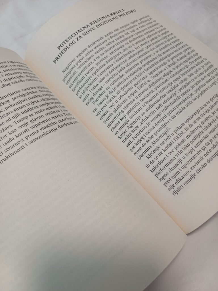 1001 misao protiv buke modernog svijeta: nova knjiga Demira Mujevića 3 IMG 8107 2 Radio televizija Rožaje