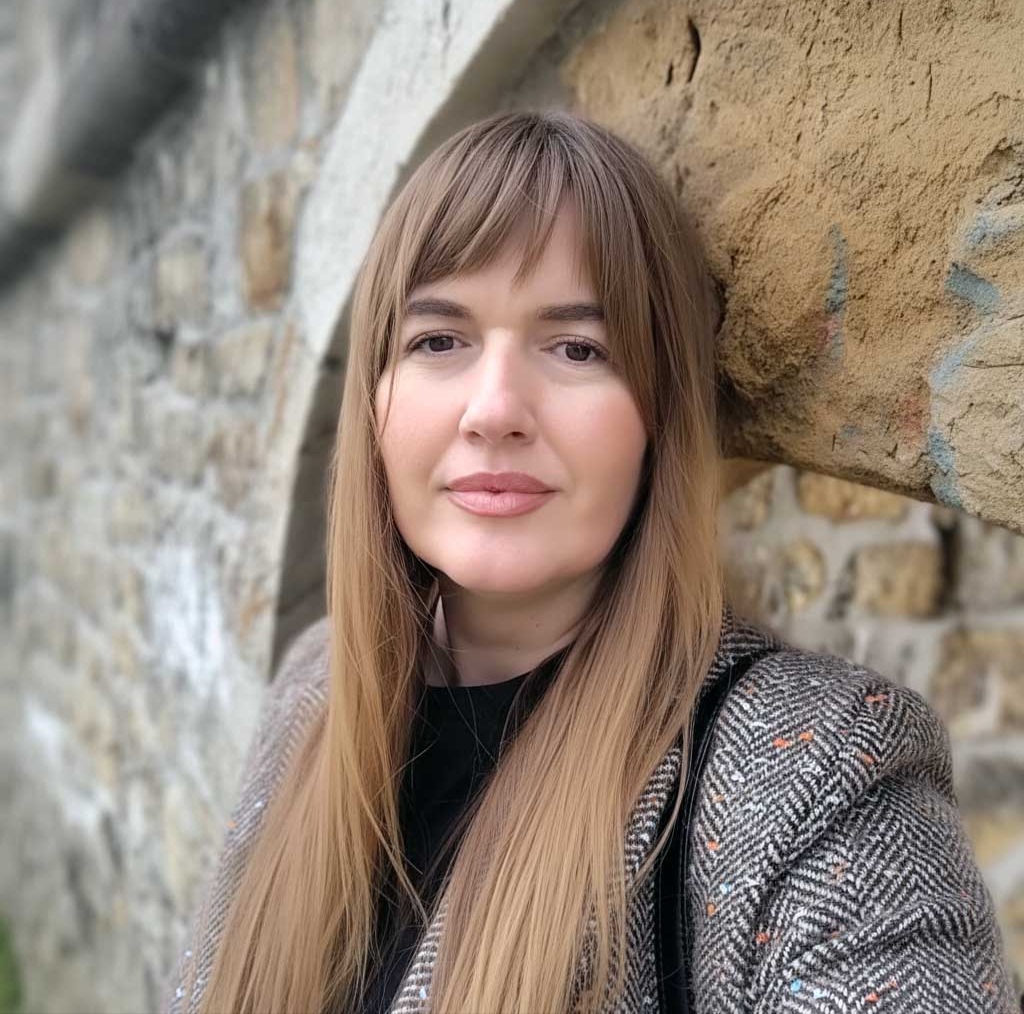 Planina u krvi, ogledalo u čovjeku: Pet unutrašnjih uspona Jasmine Luboder-Leković