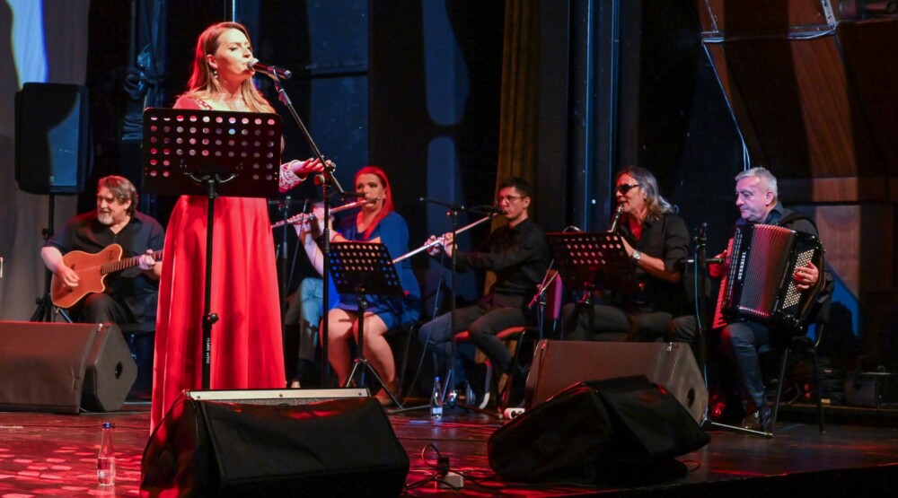 “Veče etno muzike” i “Podgoričke gradske igre”: Dijalog tradicije i savremenosti